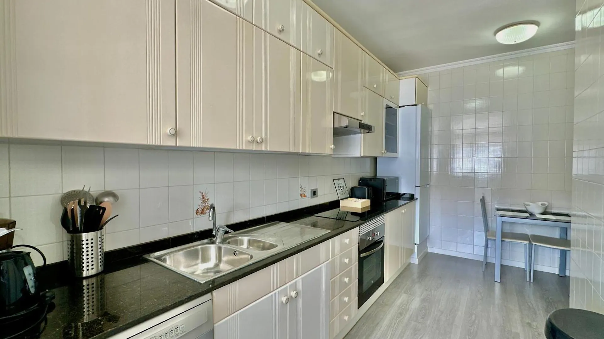 Hostiguest Coliving Leon Y Castillo 라스팔마스 스페인