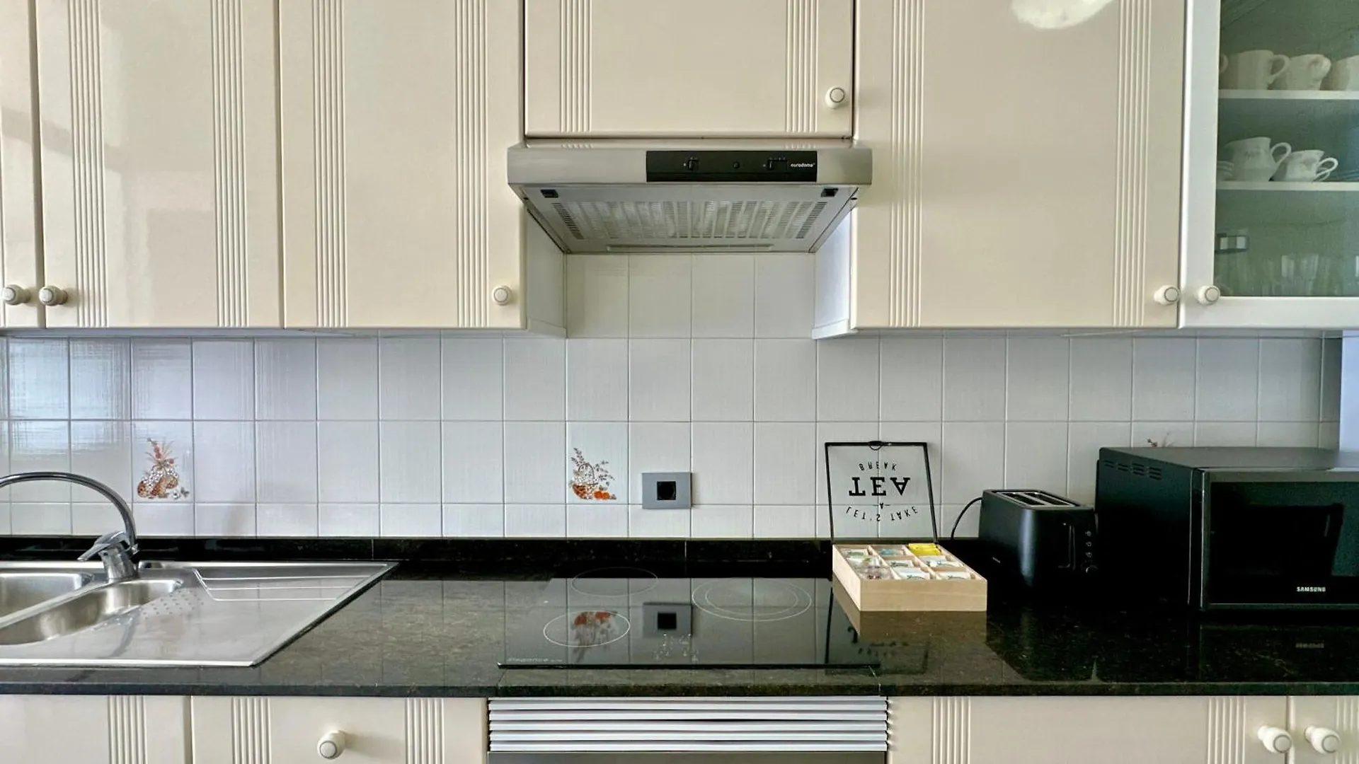 Hostiguest Coliving Leon Y Castillo 라스팔마스 게스트하우스