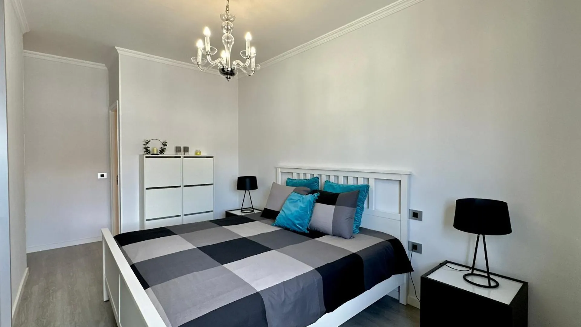 Hostiguest Coliving Leon Y Castillo 라스팔마스 게스트하우스