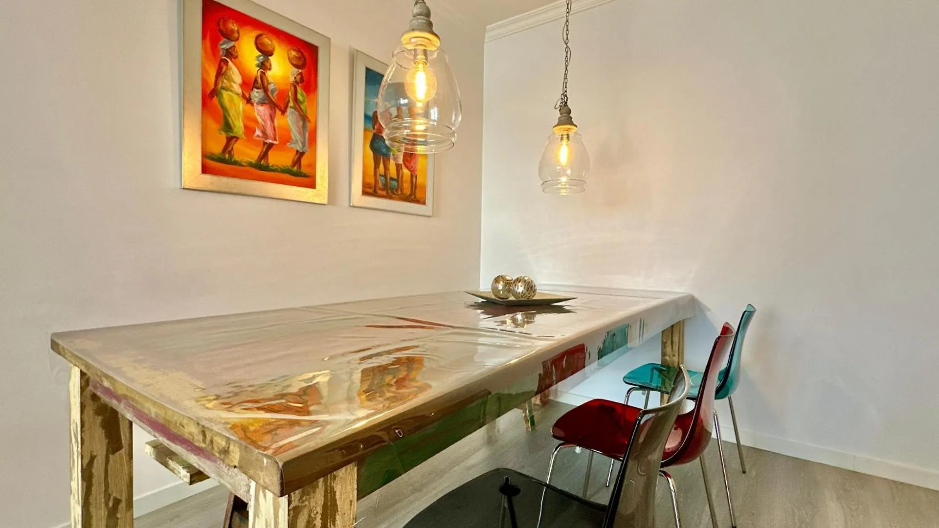 Hostiguest Coliving Leon Y Castillo 라스팔마스 게스트하우스